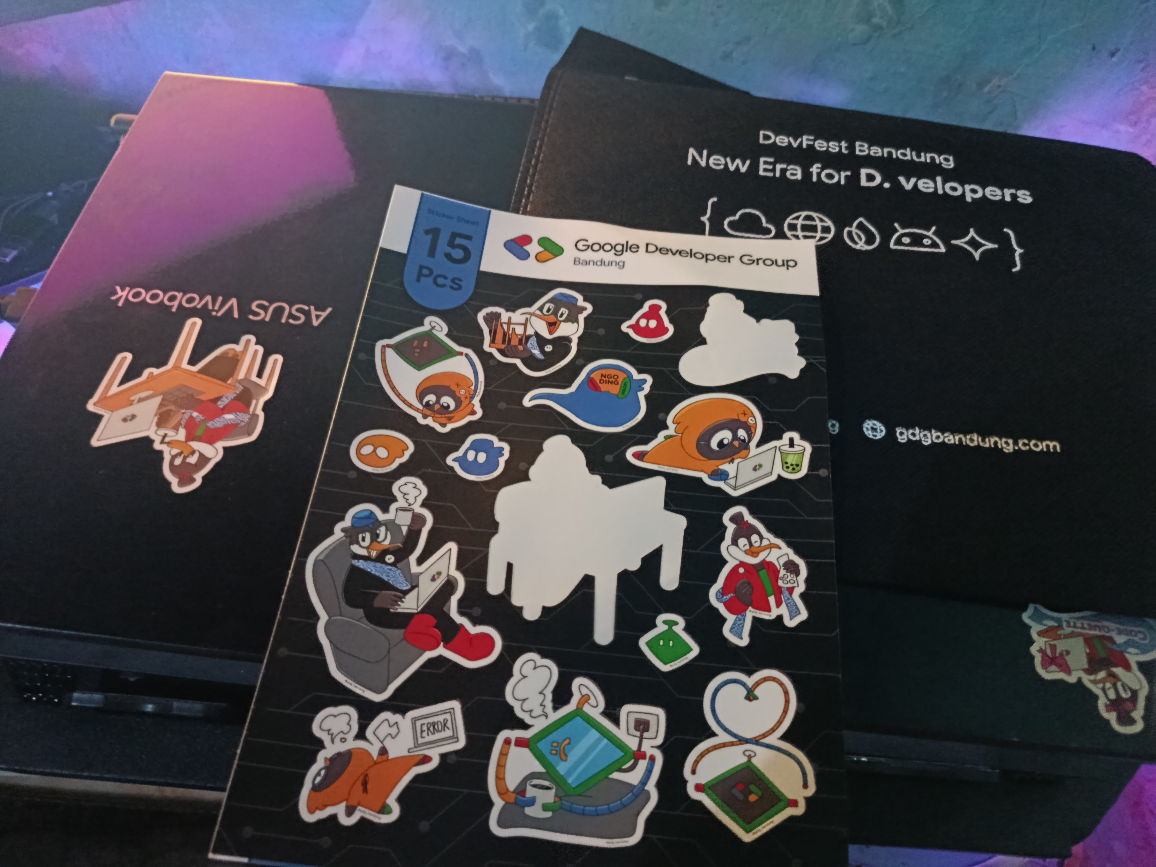 Koleksi Stiker/Swag DevFest